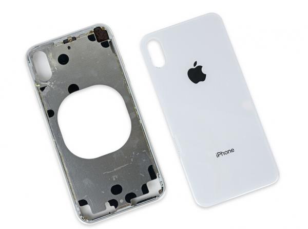 激光自動化，手機中框?qū)щ娢蛔詣予D雕解決方案