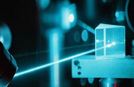 “中國激光產(chǎn)業(yè)社團(tuán)聯(lián)盟”在滬成立 “中國激光產(chǎn)業(yè)社團(tuán)聯(lián)盟”在滬成立