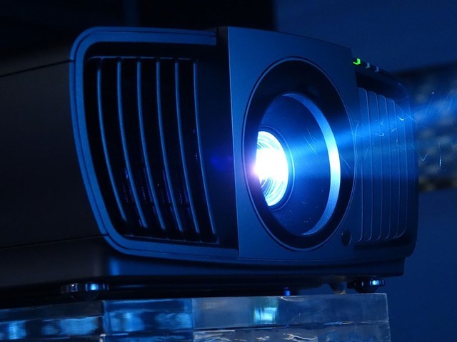 激光VS高亮LED 未來誰將成為市場主宰？ 