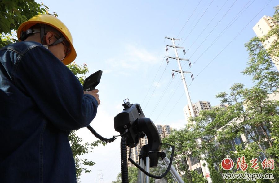 國網西咸供電&ldquo;激光炮&rdquo;遠程清異物 除患再添新利器