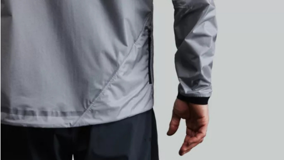 布料激光切割機(jī)與充電夾克，未來(lái)感十足！