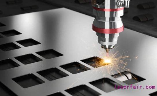 AL對于制造生產(chǎn)廢料過多的現(xiàn)象，激光焊縫跟蹤輕松搞定