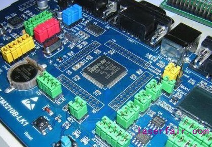 是什么讓汽車電子PCBA的激光焊接加工發(fā)展利好？