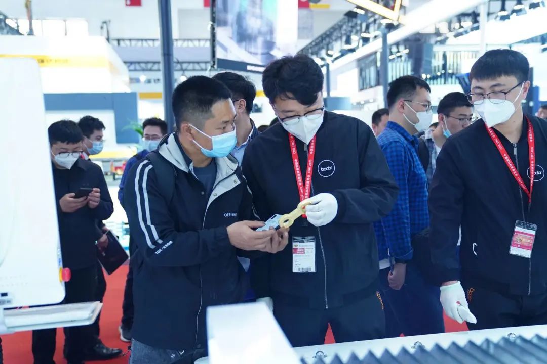 行業(yè)新品類實(shí)力見證！邦德激光掃描切光耀CIMT2023