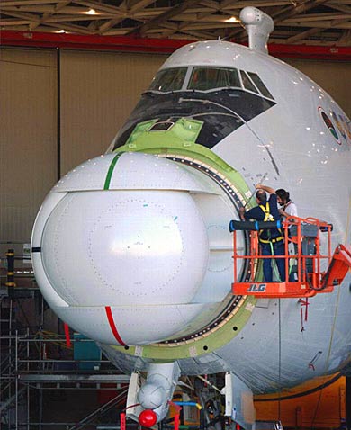 美：中國(guó)專家認(rèn)為未來(lái)不能靠航母 而是激光武器圖