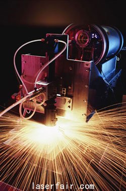 激光金屬切割、激光打標(biāo)、激光通訊或嚴(yán)禁私人用激光再造設(shè)備都大量應(yīng)用我們的產(chǎn)品。