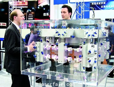 本報(bào)記者 徐建華/文