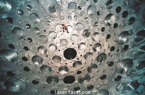 最強激光產(chǎn)生&ldquo;創(chuàng)世&rdquo;爆炸 模擬人造太陽