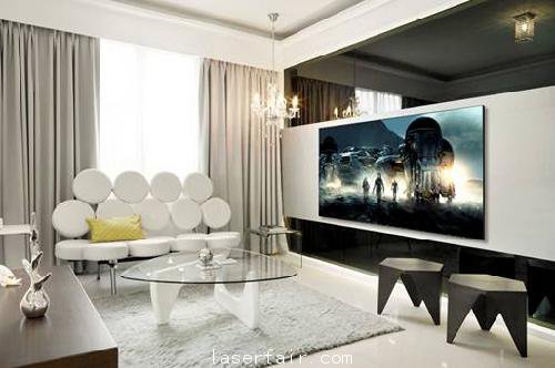 C:\Users\Addie\Desktop\新建文件夾\心有大視界，尊享&ldquo;炫&rdquo;未來&mdash;&mdash;百英寸激光電視超越欣賞極限(1)\心有大視界，尊享&ldquo;炫&rdquo;未來&mdash;&mdash;百英寸激光電視超越欣賞極限\炫幕產(chǎn)品照 大客廳 網(wǎng)絡(luò)小圖.jpg